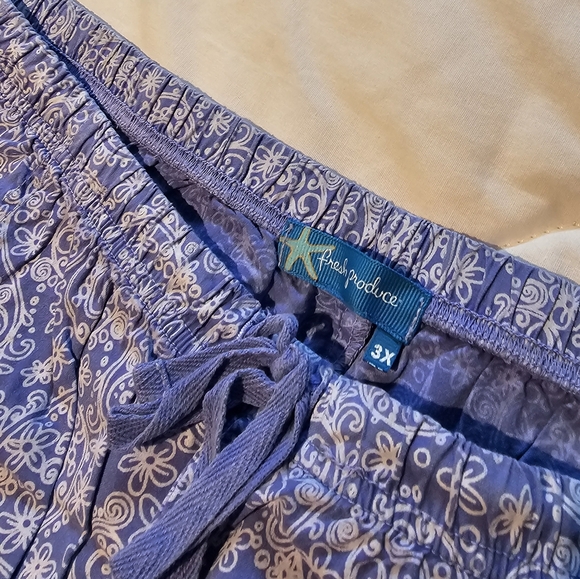 FRESH PRODUCE Brand Cotton Capris - Size 3X - Picture 2 of 5